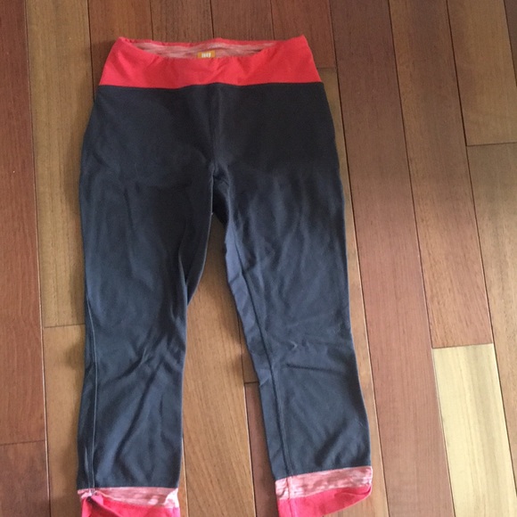 Lucy cropped leggings - Picture 1 of 2